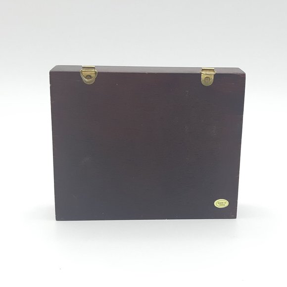 Six Toy Cars and Wall Stand -Reader's Digest Vintage Car Set - Picture 11 of 11